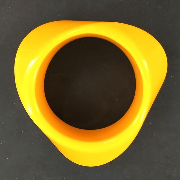Vintage Chunky Yellow Bakelite Bangle Bracelet 2.5” Abstract Design - Picture 4 of 12